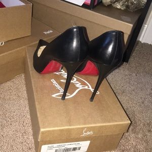 AUTHENTIC CHRISTIAN LOUBOUTIN